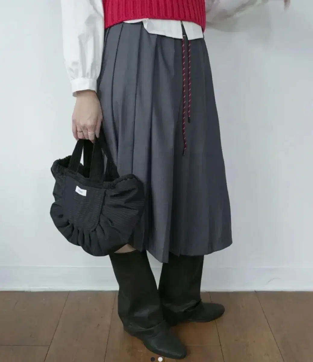 샵피에브레 피에브레 지그재그 classic pleats skirt 차콜